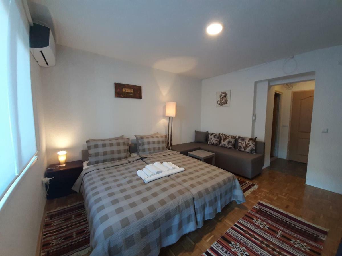 Guesthouse Hill SJJ Eksteriør billede